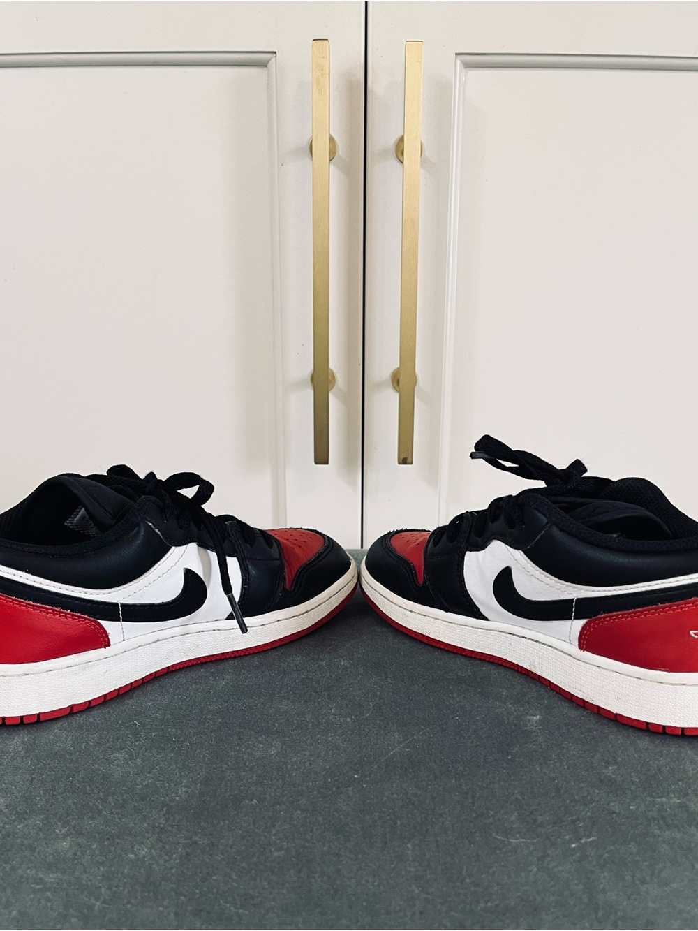 Nike Air Jordan 1 Low - Picture 4 of 5